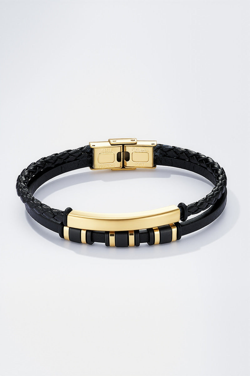 Bracelet en cuir et en acier inoxydable