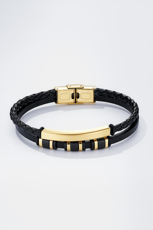 Bracelet en cuir et en acier inoxydable